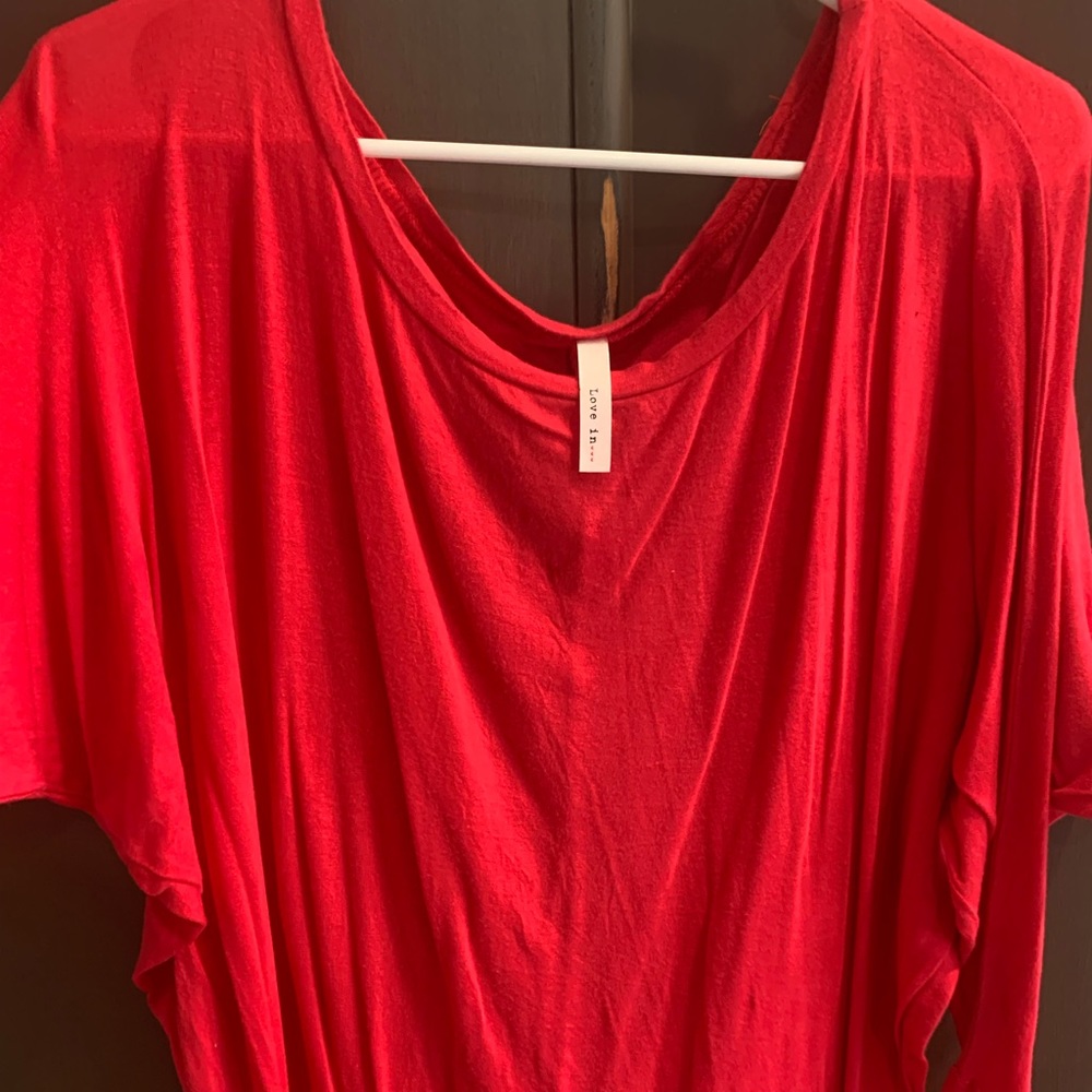 Red layering top